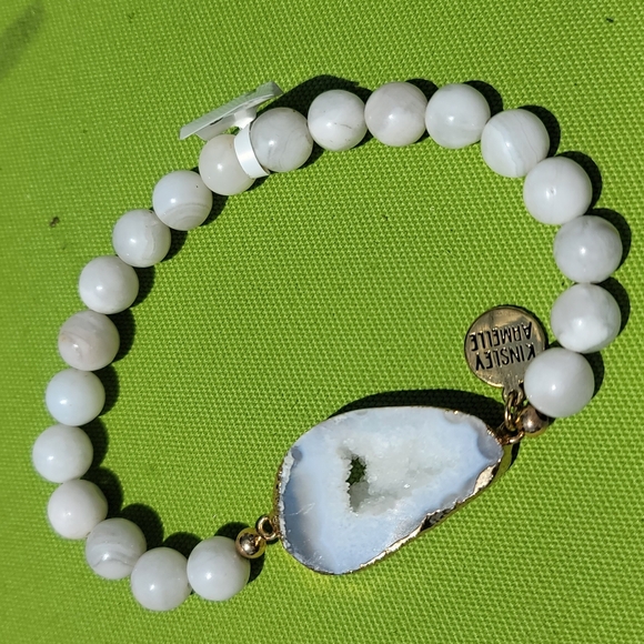 Kinsley Armelle Flurry Bracelet Gold and White Agate Stone On Pepper Beads - Picture 2 of 4